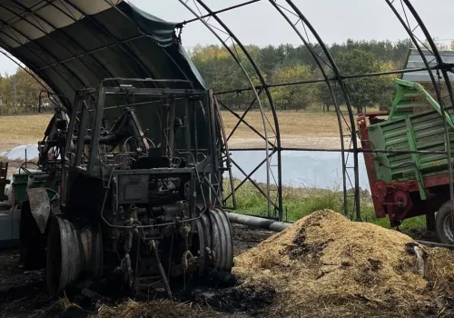Stracili ciągnik, którym pracowali każdego dnia. A codzienne obowiązki w gospodarstwie nie znikają