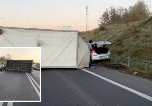 Poważny wypadek na DK16 w pobliżu Wójtowa. Zderzenie ciężarówki z osobówką, są utrudnienia w ruchu