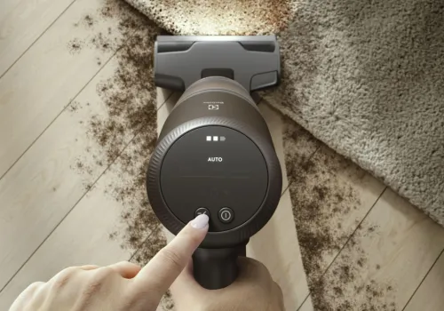 Pełne rozwiązanie do sprzątania bez kontaktu z brudem. Absolute Hygienic 800 odkurza i mopuje