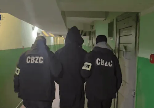 Handel fałszywym mObywatelem. Nieletni w rękach policji