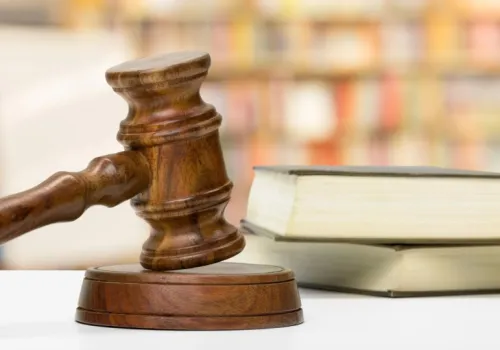 Jest akt oskarżenia przeciwko dziennikarzowi Leszkowi K. Chodzi o znęcanie się nad rodziną