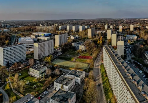80 tys. ludzi i zero pociągów. Po 25 latach kolej wraca do polskiego miasta
