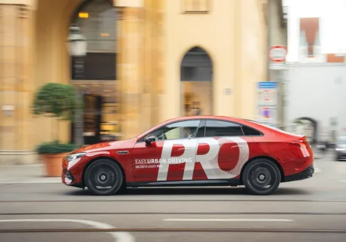 MB.Drive Assist Pro W Niemczech: Mercedes wyprzedza Teslę