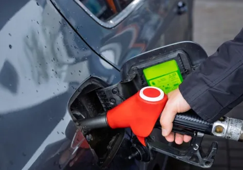 Ceny paliw w środę 28 października. Są kolejne obniżki