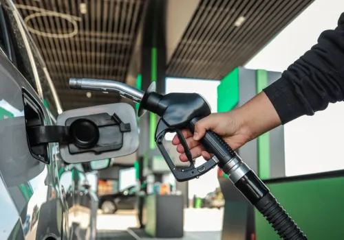 Benzyna tańsza, diesel droższy. Oto maksymalne ceny paliw na środę