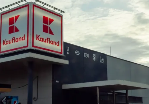 Kaufland rozszerza dostawy do 34 miejscowości. Koszyki sięgają już 1000 zł