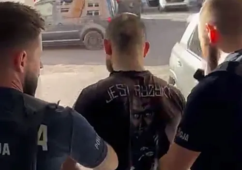 Uciekał przed policją z dzieckiem i narkotykami w aucie. 28-latek z Głubczyc usłyszał poważne zarzuty