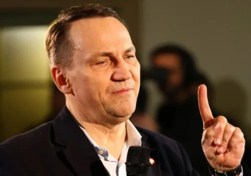 Sikorski jednym wpisem wbił Nawrockiemu szpilę. "Nie wedle własnego widzimisię"
