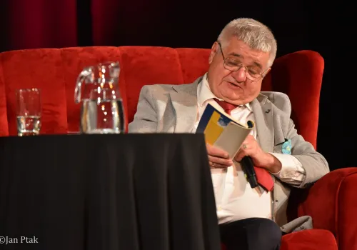 Kresy zapisane w sercu. Promocja tomiku poezji na finał Dni Księdza Pieczki