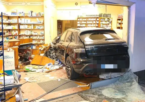 Wejherowo; zaparkowała Porsche w aptece. Miała ponad 2 promile