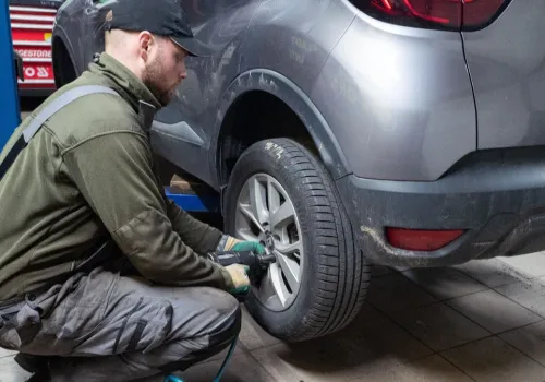 Wymiana opon to nie wszystko. Kierowcy często zapominają o tych rzeczach