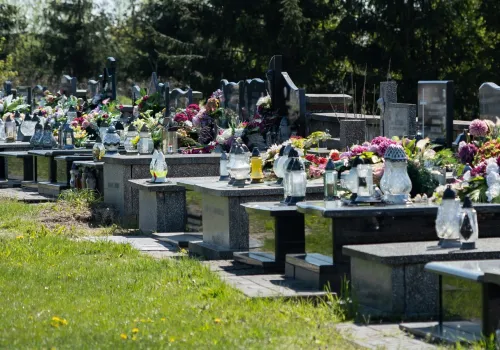 Zmiany w chowaniu zmarłych już w Senacie. Teraz grozi za to kara nawet 5 tys. zł