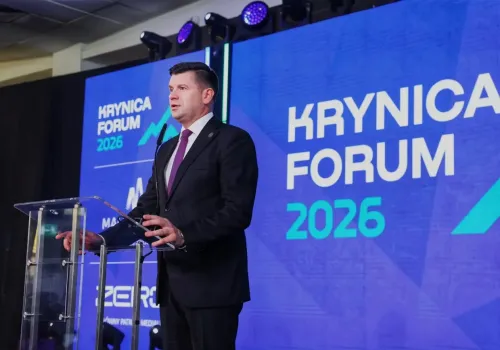 Krynica-Zdrój znów w centrum ogólnopolskiej debaty. Ruszyło Krynica Forum 2026