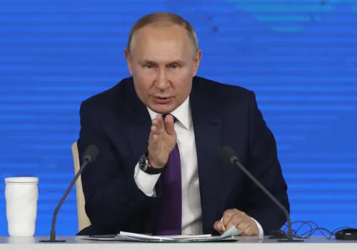Zadzwonili do Putina w sprawie wojny. 90 minut prowadził monolog o Słowianach