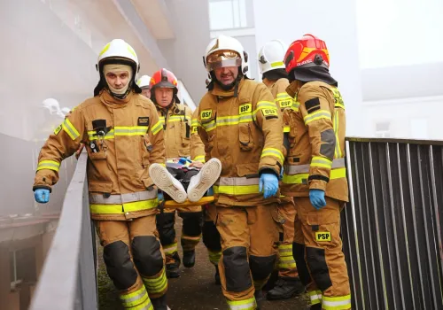 Ewakuacja pacjentów w szpitalu w Krasnymstawie. Pożar na pediatrii i akcja służb ratunkowych