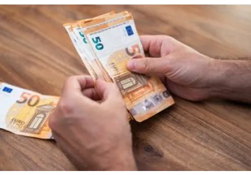 Szukają pracownika z Polski do pracy. Płacą w przeliczeniu 13 tys. zł
