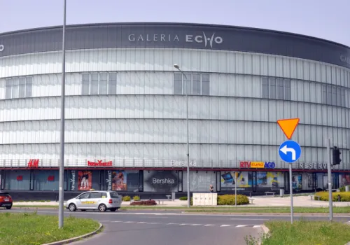 Carrefour wychodzi z kieleckiej galerii. Echo nie rezygnuje z operatora spożywczego