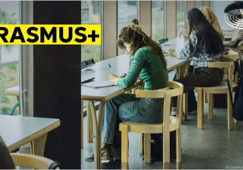 Europosłowie wzywają do uchwalenia budżetu programu Erasmus+ na lata 2028–2034 w wysokości 47,39 mld euro. Chcą też rozszerzyć program m.in. o nauczycieli