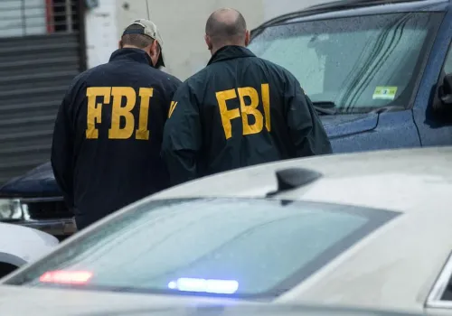 FBI wkroczyło do willi powiązanej z byłym kandydatem Demokratów na gubernatora Kalifornii