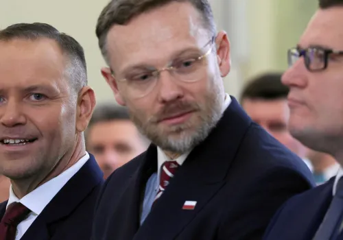 Proces Nawrockiego z Onetem. Bogucki o zeznaniach świadka: Próba przerzucenia winy na ochroniarza