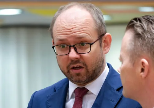 Tajny pakt Sikorskiego z Nawrockim? Przydacz nagle oskarża Tuska