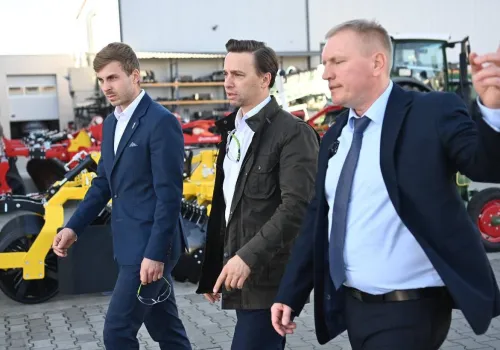 Z Trasy Bosaka. Wizyta w firmie Agroland w Skomlinie pod Wieluniem