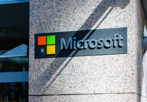 Microsoft chce zwolnić ponad 1/4 pracowników. Zapłaci im za odejście z pracy