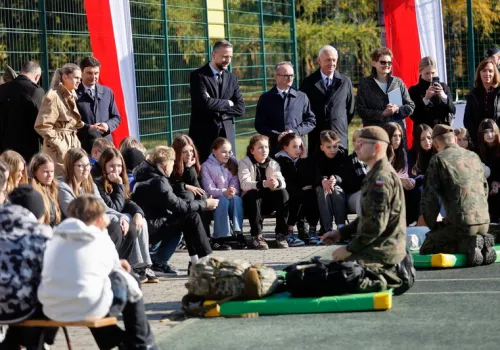 „Edukacja z wojskiem”, czyli lekcja patriotyzmu i odporności
