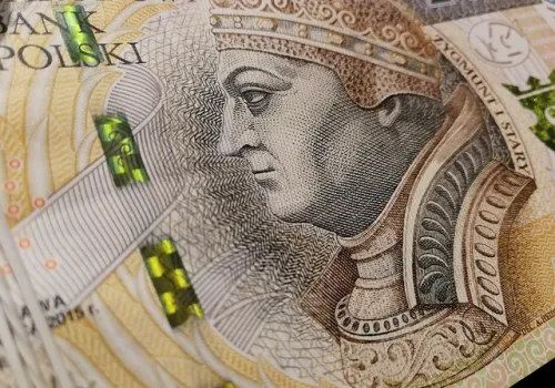 8 067,20 zł na rękę? Nie, to tylko brutto. Oto najnowsze dane o zarobkach na Podkarpaciu