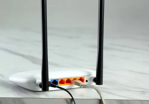 Myślimy, że to tylko ozdoby. Przez nie Wi-Fi chodzi w żółwim tempie