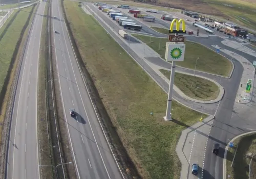 Na A2 między Łodzią a Warszawą wreszcie przybędzie pasów. Znamy terminy zakończenia inwestycji