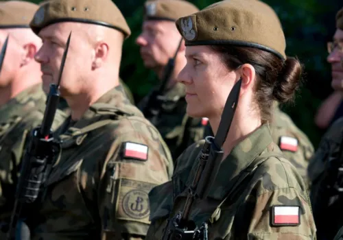Polska zbroi żołnierzy na potęgę. MON ma na celowniku hełmy i kamizelki