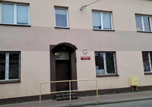 Czujność policjanta po służbie doprowadziła do ujawnienia poszukiwanego 28-latka