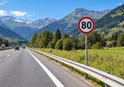 Ten europejski kraj analizuje ograniczenie prędkości na autostradach do 80 km/h. Zaskakujący powód
