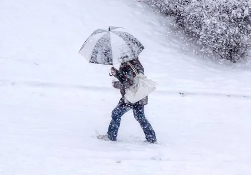 Śnieżyca przyjdzie w nocy. Do rana będzie 10 stopni mrozu