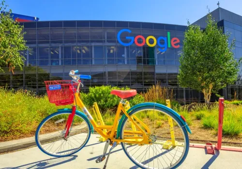 Google traci 10 proc. na giełdzie. Inwestorzy boją się miliardów na AI