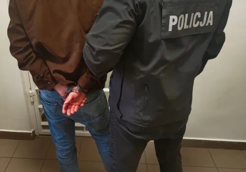 Rysował samochody i spowodował straty na ponad 10 tys. zł. 31-latek zatrzymany w Rzeszowie