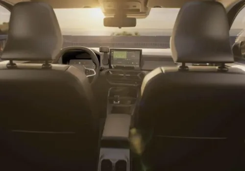 Renault sprzedaje mniej aut, zwiększa przychody, ale Dacia na minusie