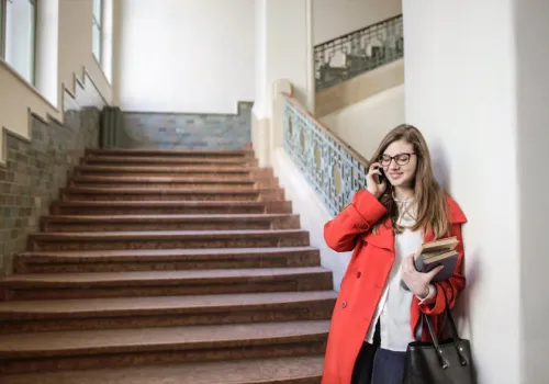 Po fali sprzeciwu MZ zmienia decyzję. Położne zachowają odrębne studia
