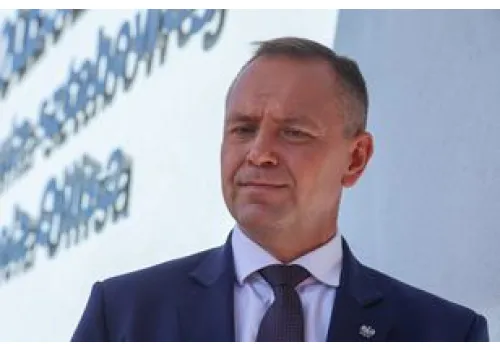 Tak żywi się od trzech miesięcy. "Posiłki w postaci zestawów na wynos"