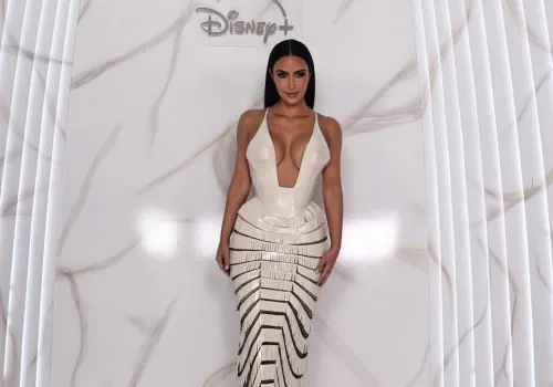 Kim Kardashian ma stylistę Zendai. Efekty widać na czerwonym dywanie