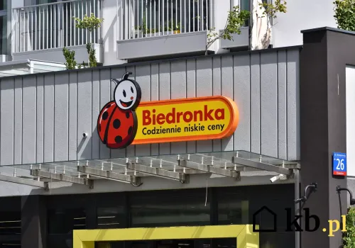 Jedna z najbardziej znanych kaw za pół ceny. Biedronka ruszyła z promocją