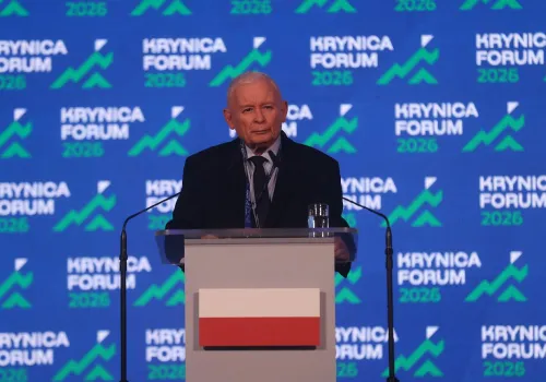 "Unię Europejską trzeba zmienić". Kaczyński proponuje "twardą" metodę i rozmowy o polexicie