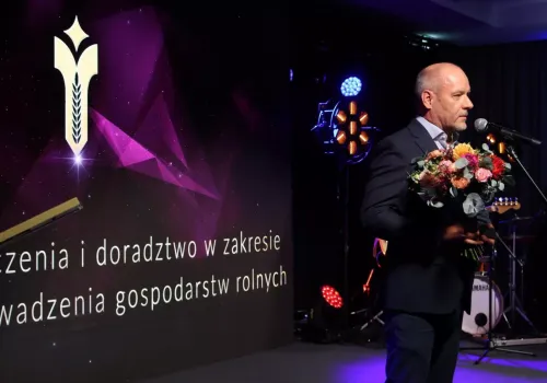 Ciągnik, kombajn czy opryskiwacz. Rolnicy wybrali ubezpieczenie, które zdobyło Izydora 2026