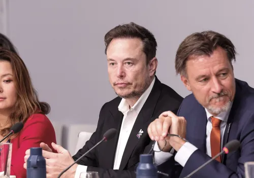 Władimir Putin nazywa Elona Muska „prawdziwym geniuszem”. Szef SpaceX jest w stałym kontakcie z Kremlem