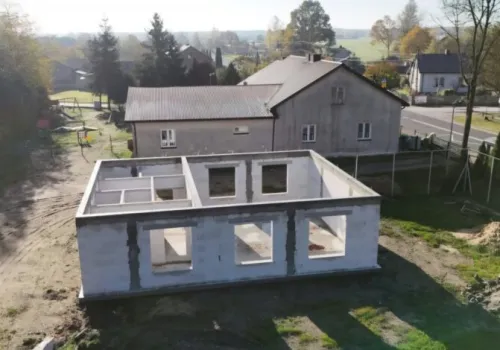 Kolejna świetlica wiejska w gminie Sulejów. W Nowej Wsi powstaje miejsce spotkań dla mieszkańców