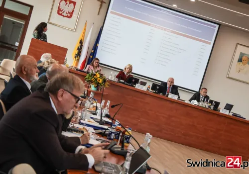 Podatek od nieruchomości w górę. O ile wzrosną stawki dla mieszkańców i przedsiębiorców?