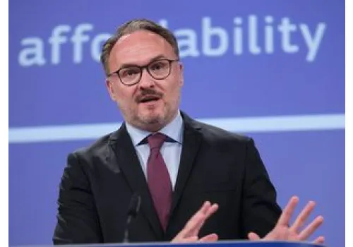 Zamykane rafinerie w Europie. KE bije na alarm