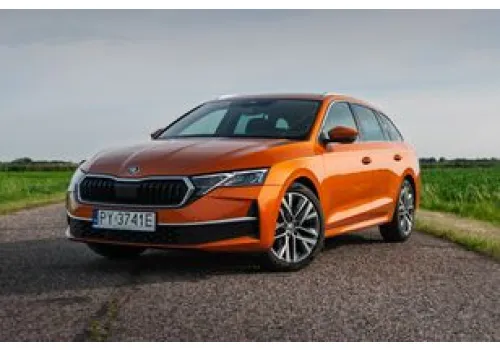 Škoda Octavia Hybrid w końcu z polskim cennikiem. Czy zagrozi Corolli?