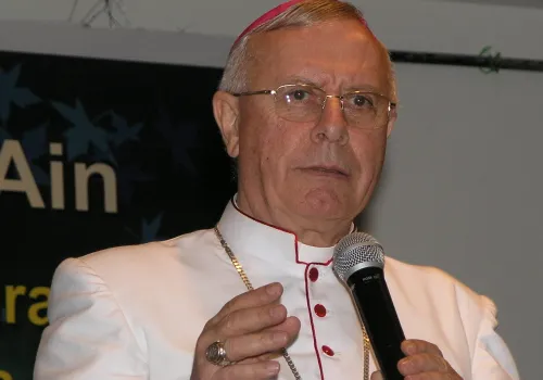 Kościół w Arabii po 20 latach pożegnał swego biskupa